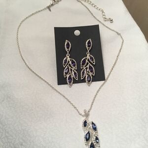 Bright Silvertone & Blue Necklace & Earring Set